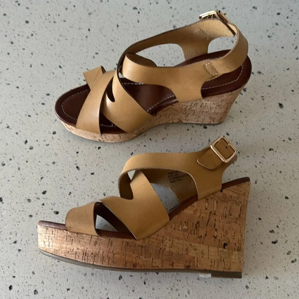 Seven7 Winnie Wedge Cork Natural Tan Vegan Leather Heeled Sandals Shoes size 9